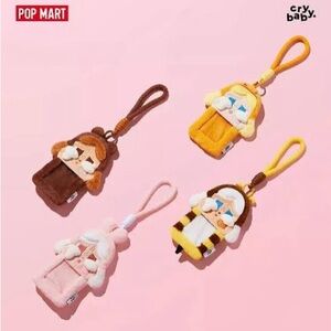 Pop mart crybaby set card holder 1/6 blind boxes